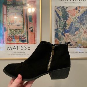 Size 7 black booties